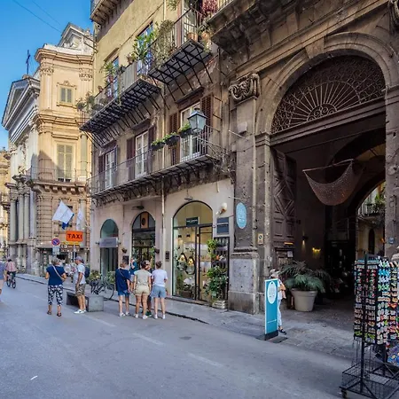 Aurora By Domus Sicily Palermo